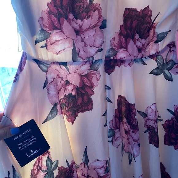 BNWT Lulus French Countryside Dress - Picture 8 of 8